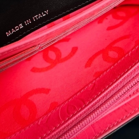 Authentic Chanel Cambon Wallet. Bought at a CHANEL in Paris! Stamp code listed - Picture 5 of 9
